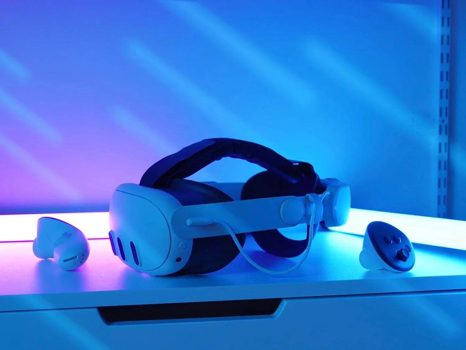 🧠 The Key to Endurance: Why You Need the AnnaPro Comfort Head Strap 2 for Apple Vision Pro